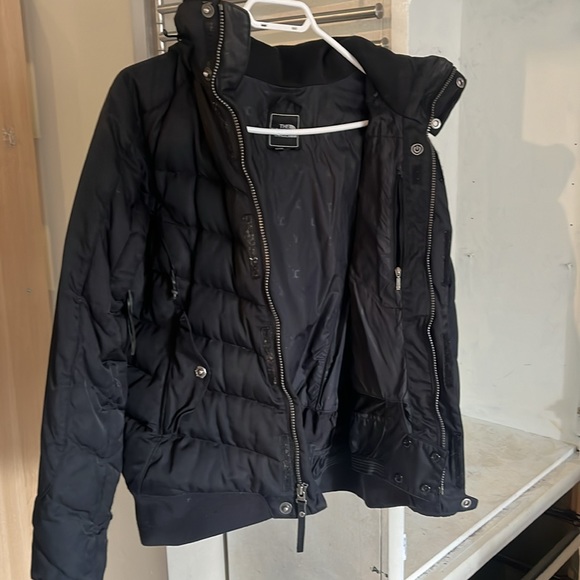 Northface water-resistant goose down jacket with removable fur lined hood - Picture 8 of 9